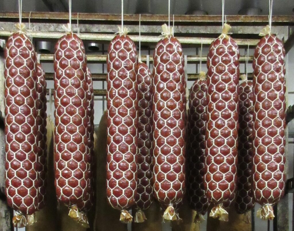 Rohwurst und Salami in der Reifung